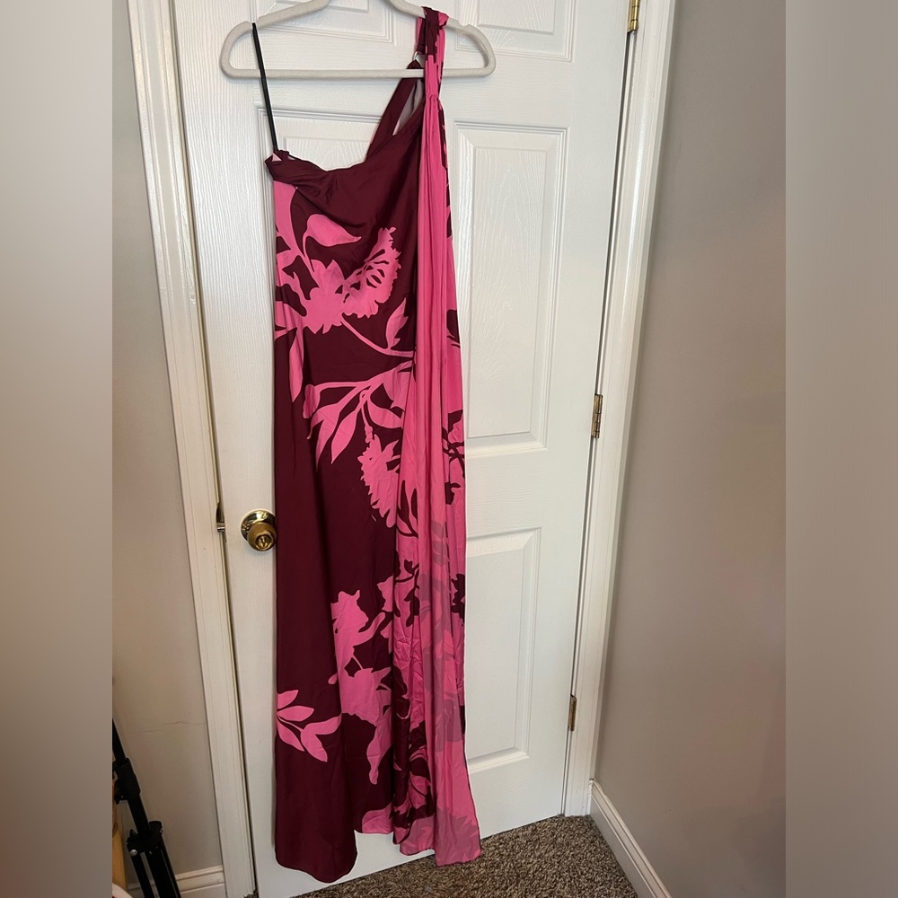 HEMANT AND NANDITA One Shoulder Long Dress in Red - Picture 8 of 10